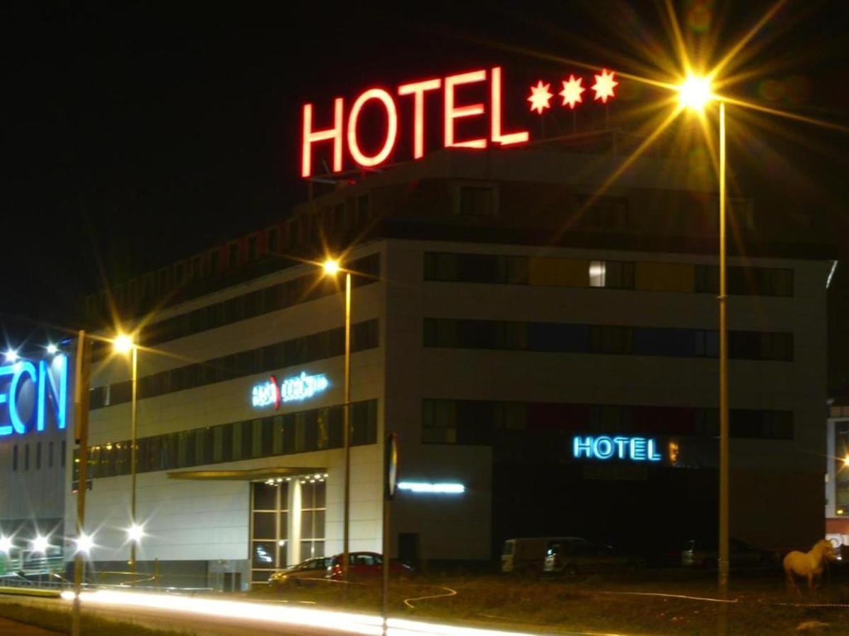 Spa Suites Odeon Naron  Exterior photo